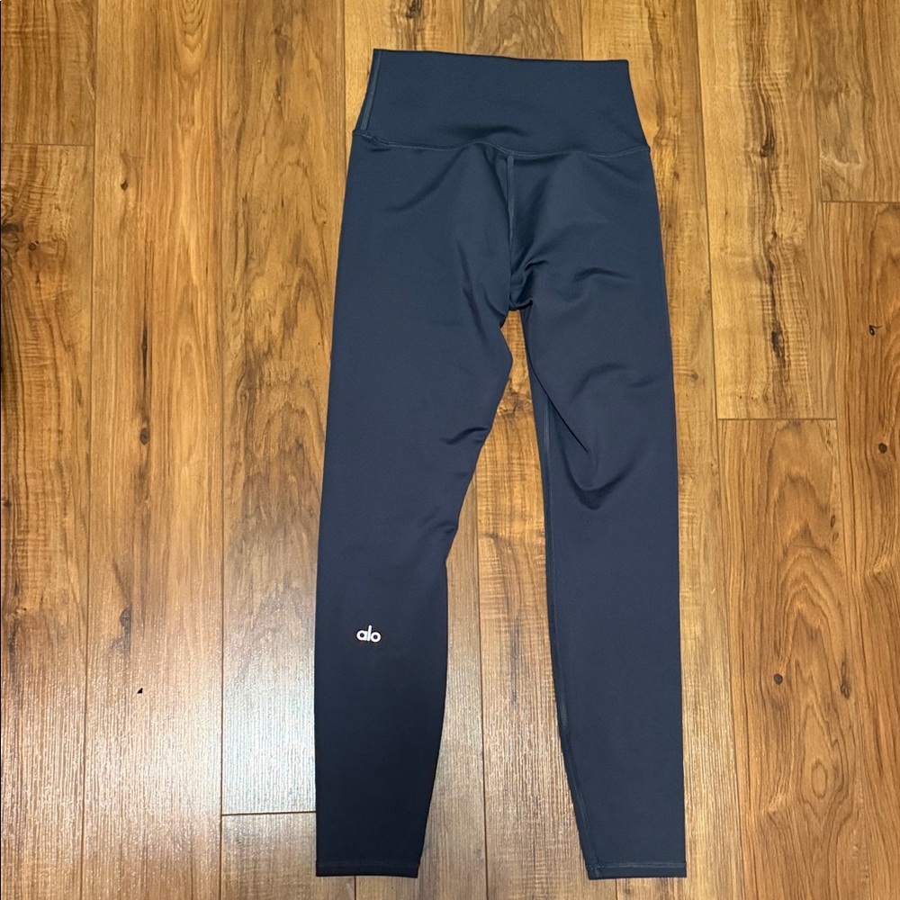 ALO Yoga High-Waisted Airlift Anthracite Leggings - Picture 2 of 6